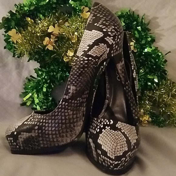 Aldo Snakeskin High Heels - Picture 5 of 8